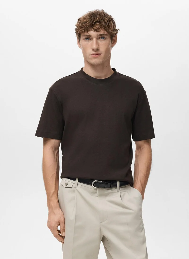 Medium weight regular fit T-shirt
